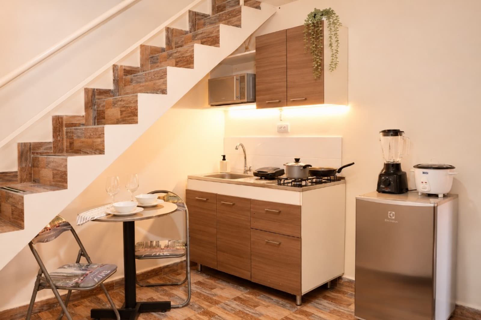 Cocina completa con comedor