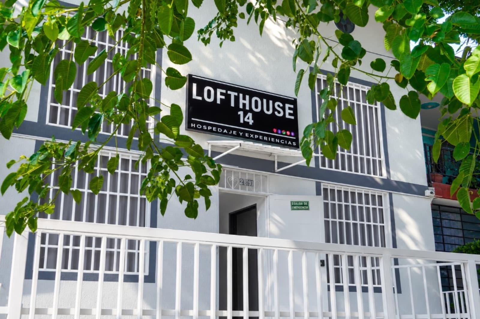 Fachada diurna LOFTHOUSE 14